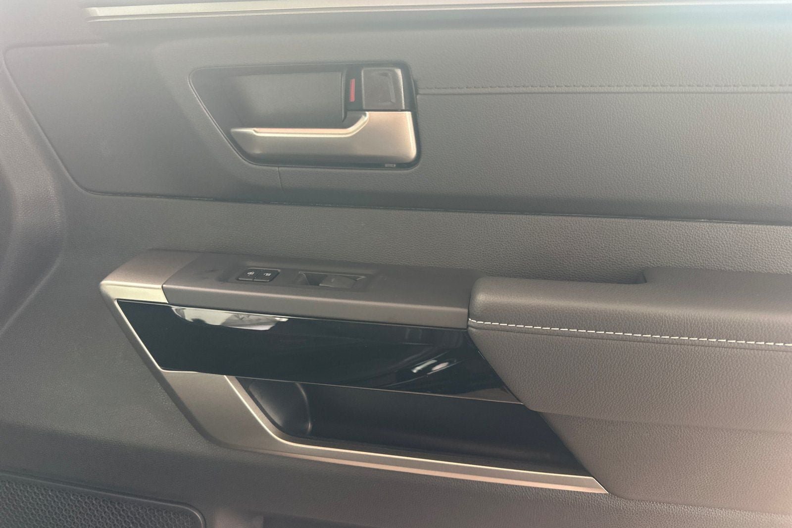 New 2026 Toyota Tundra Limited AWD/4WD image 19