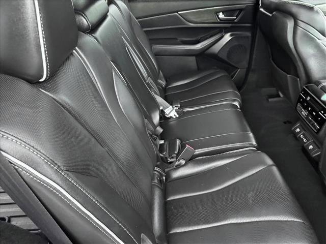Used 2023 Acura MDX SH-AWD w/ Advance Package image 16