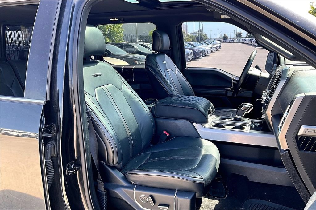 Used 2015 Ford F150 Platinum w/ Equipment Group 701A Luxury AWD/4WD image 9