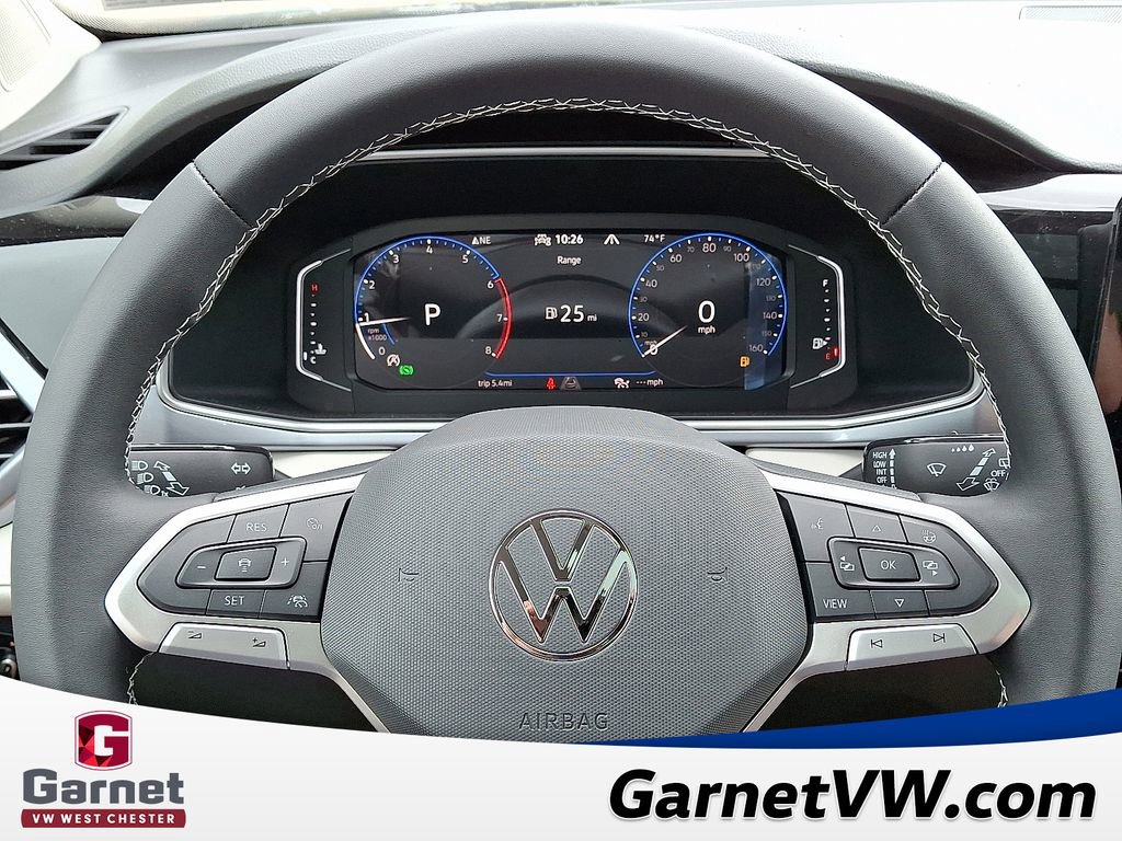 New 2025 Volkswagen Taos SEL image 10