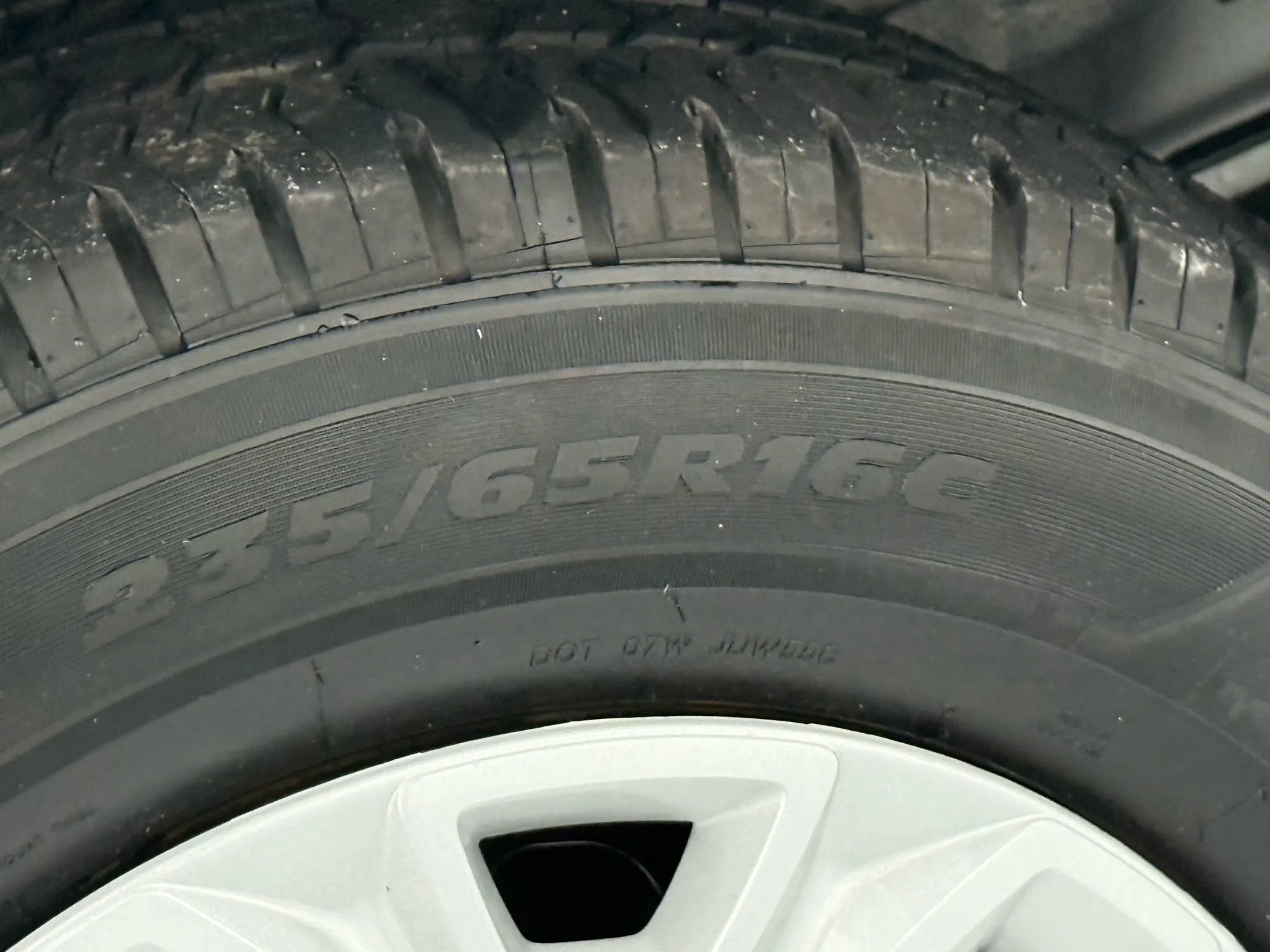 Used 2021 Ford Transit 350 XLT image 39