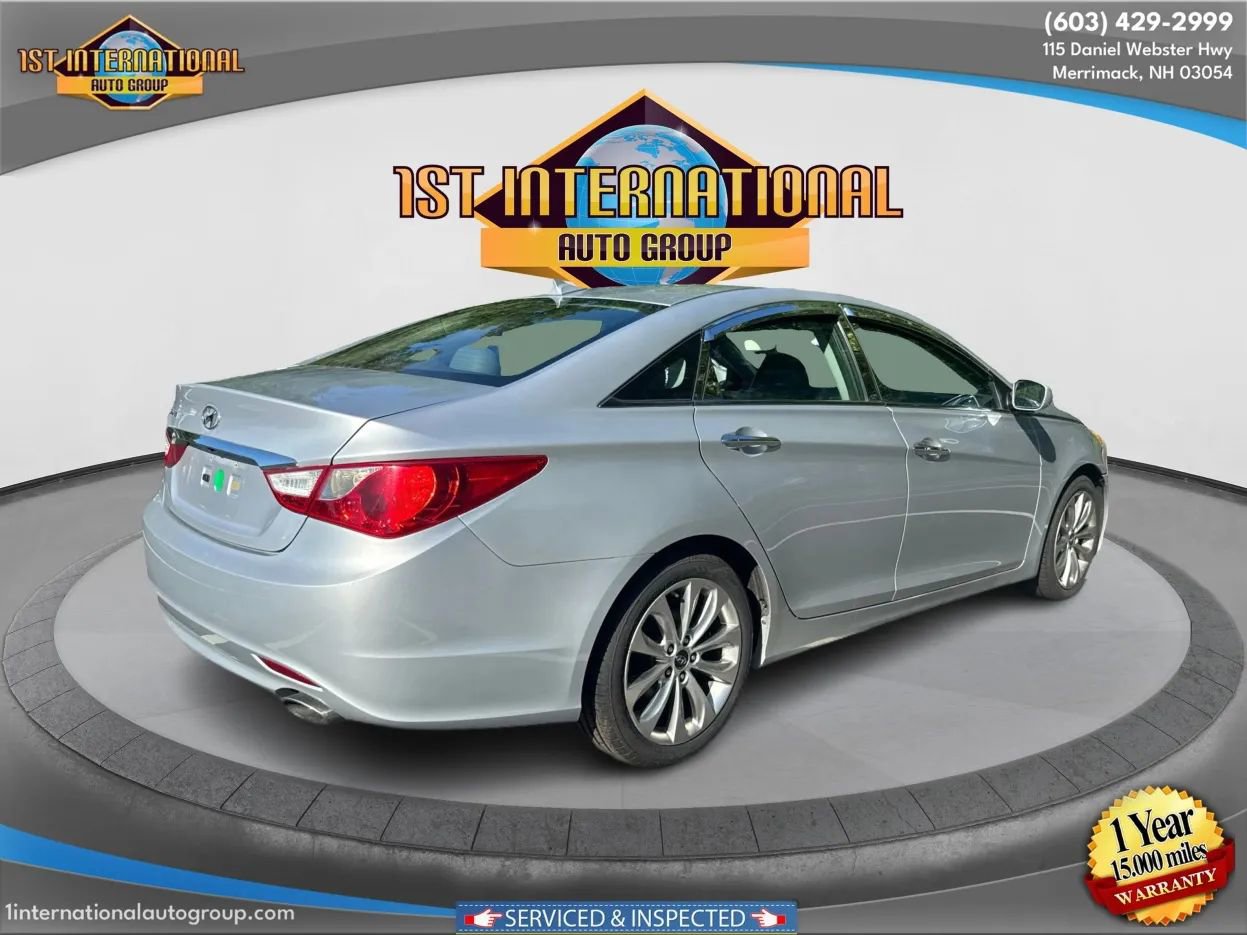 Used 2013 Hyundai Sonata SE w/ Navigation & Sunroof Pkg FWD image 9