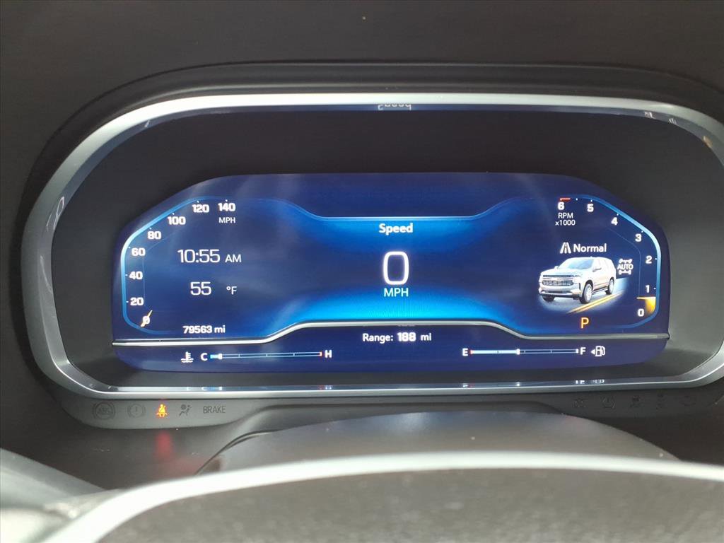 Used 2023 Chevrolet Suburban Premier image 31