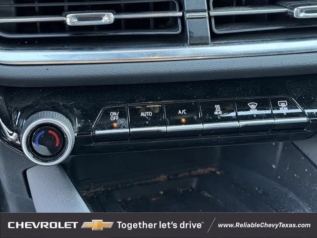 Used 2025 Chevrolet Equinox EV LT w/ Convenience Package FWD image 20
