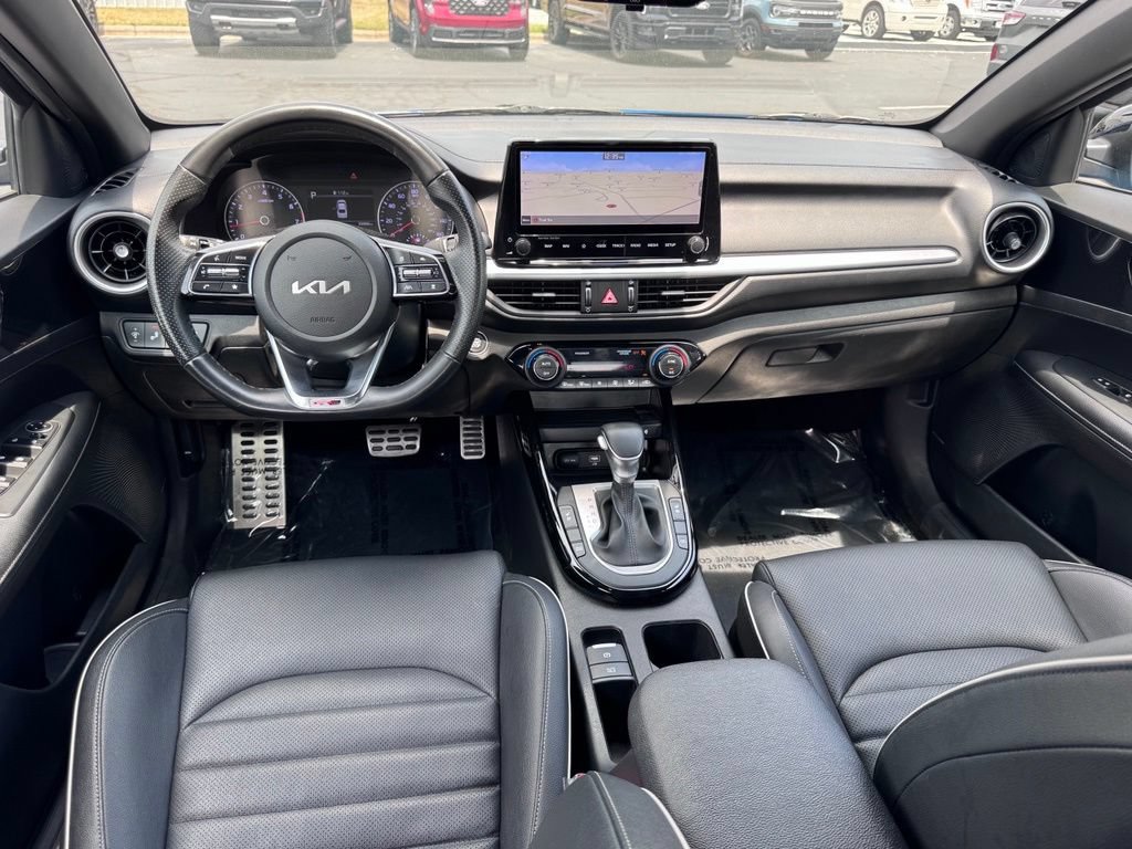 Used 2022 Kia Forte GT-Line w/ GT-Line Premium Package FWD image 6