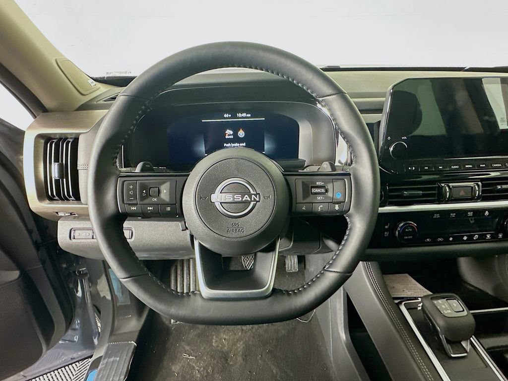 New 2025 Nissan Pathfinder Platinum image 16