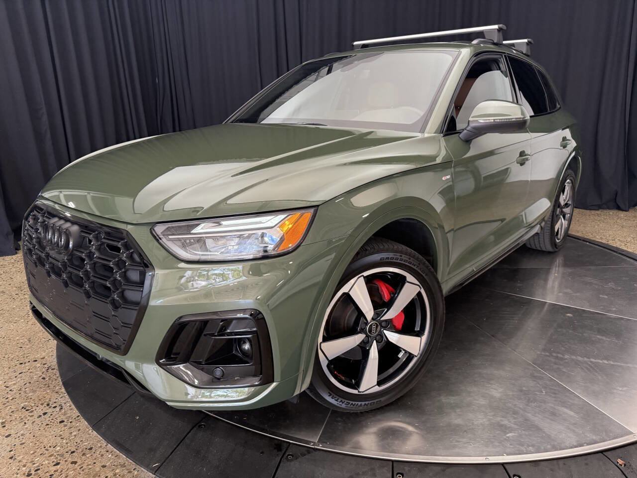 Used 2024 Audi Q5 2.0T Premium Plus w/ Premium Plus Package image 2