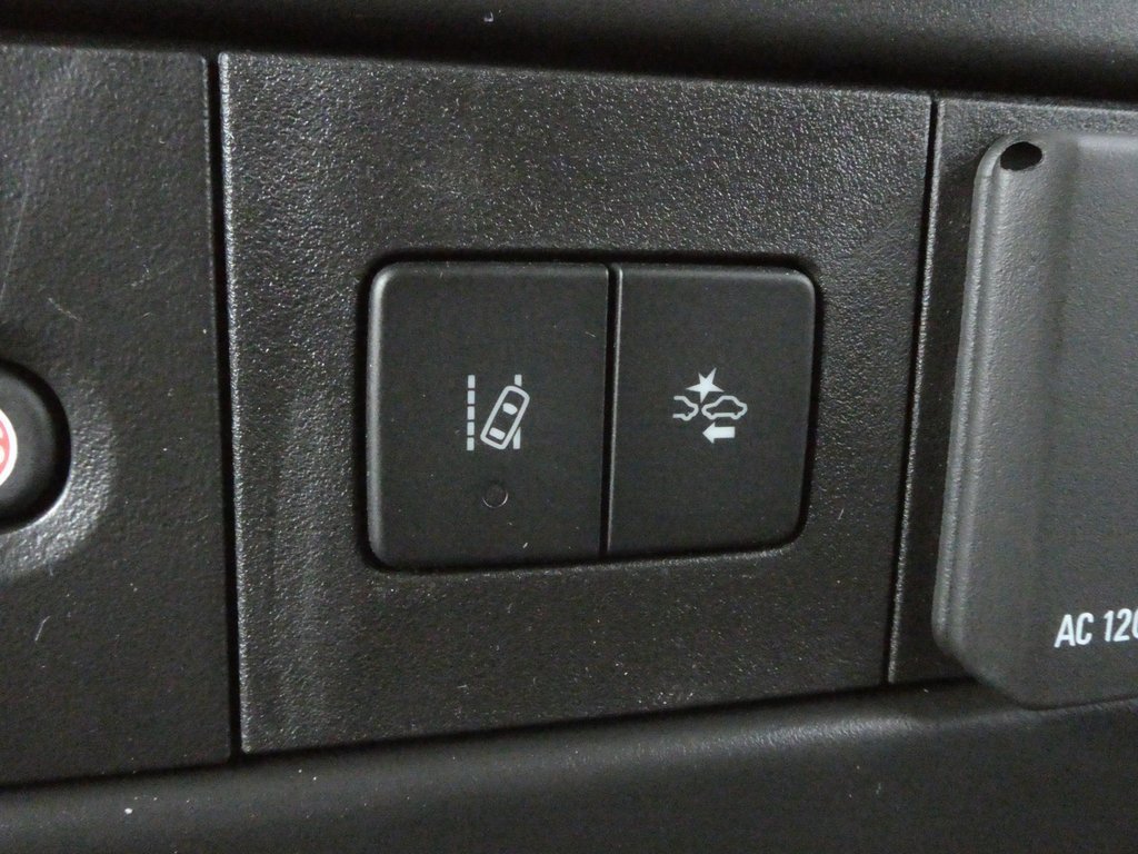 New 2025 GMC Savana 3500 w/ Power Convenience Package image 19