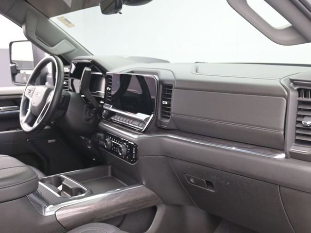 Used 2024 Chevrolet Silverado 2500 LTZ w/ LTZ Plus Package image 28