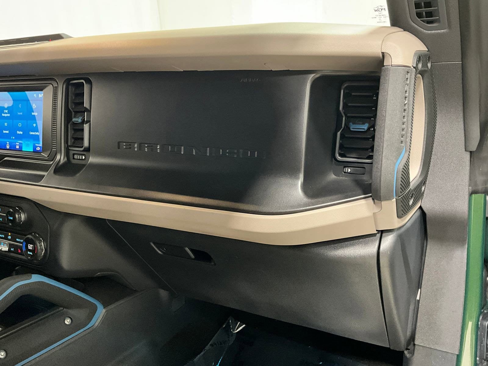 Used 2023 Ford Bronco Wildtrak AWD/4WD image 15