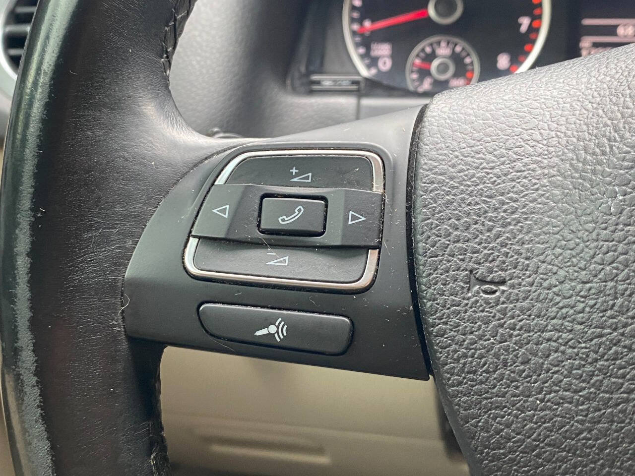 Used 2016 Volkswagen Tiguan S AWD/4WD image 23