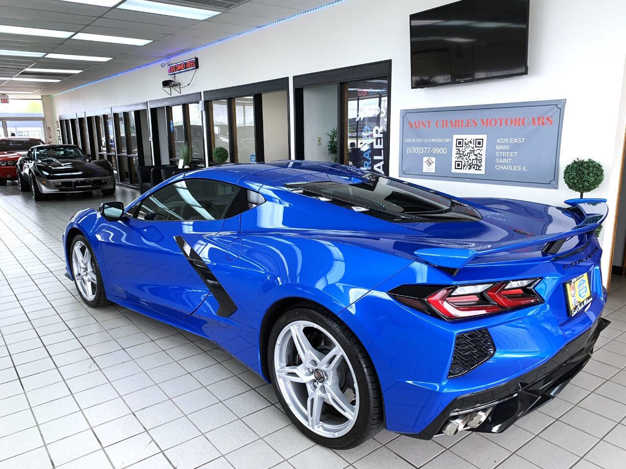 Used 2025 Chevrolet Corvette Stingray Coupe w/ Z51 Performance Package RWD image 7