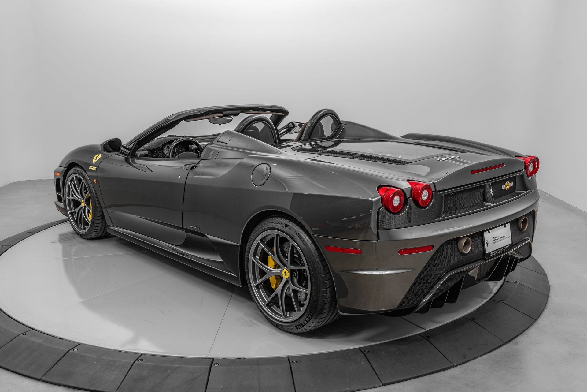 Used 2009 Ferrari F430 Scuderia RWD image 13