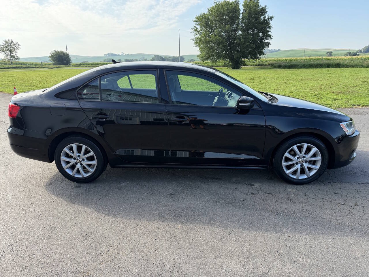 Used 2012 Volkswagen Jetta SE FWD image 7