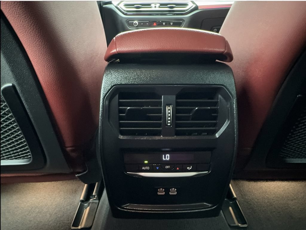 Used 2024 BMW i4 eDrive35 w/ Premium Package RWD image 39