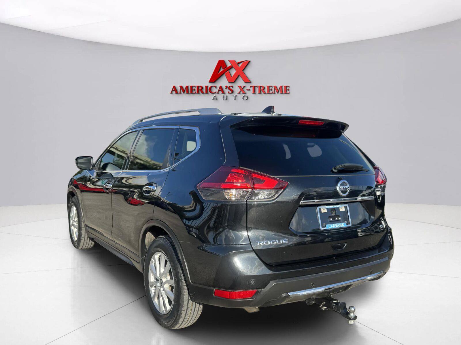 Used 2019 Nissan Rogue SV FWD image 3