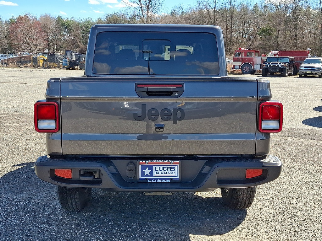 New 2026 Jeep Gladiator Sport AWD/4WD image 7