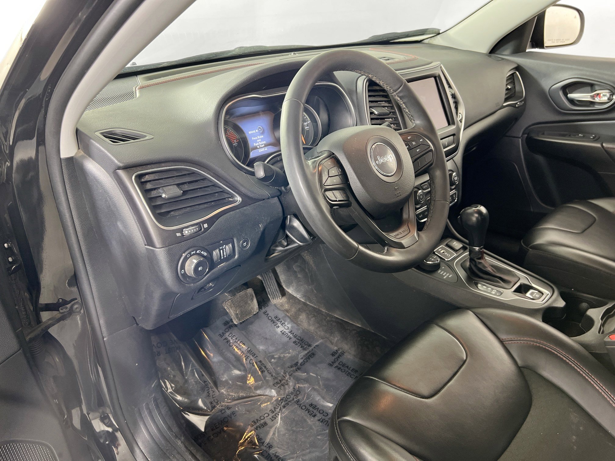 Used 2022 Jeep Cherokee Trailhawk w/ Sun, Sound & Nav Group image 9