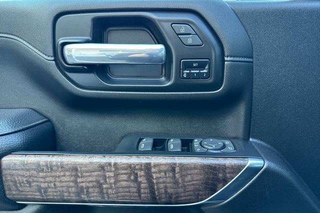 Used 2023 GMC Sierra 2500 Denali w/ Denali Ultimate Package image 11