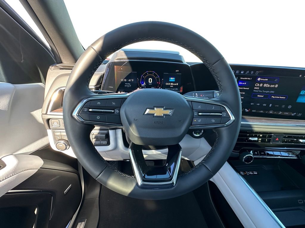 New 2026 Chevrolet Suburban Premier image 12