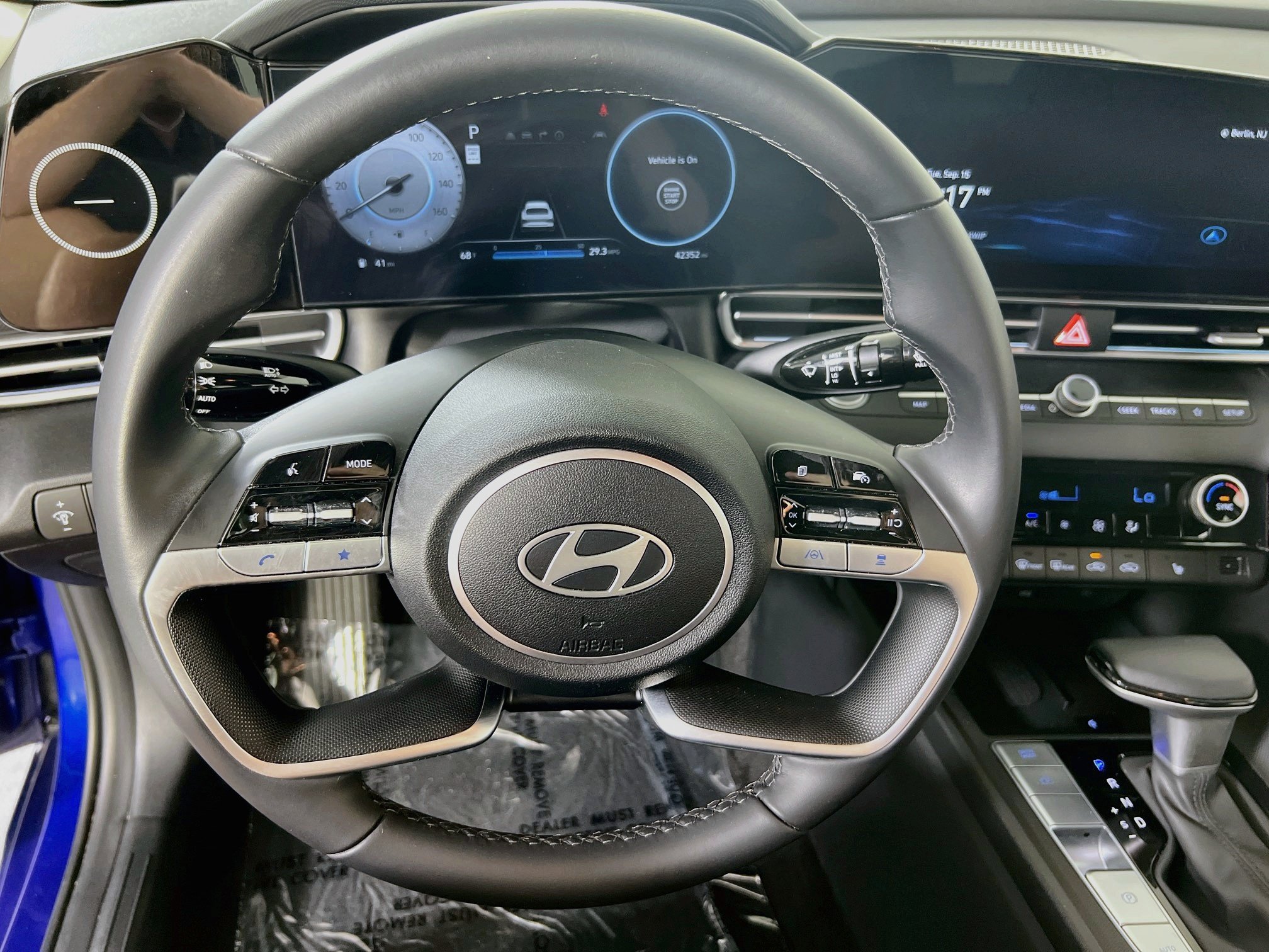 Used 2024 Hyundai Elantra SEL w/ Convenience Package FWD image 11