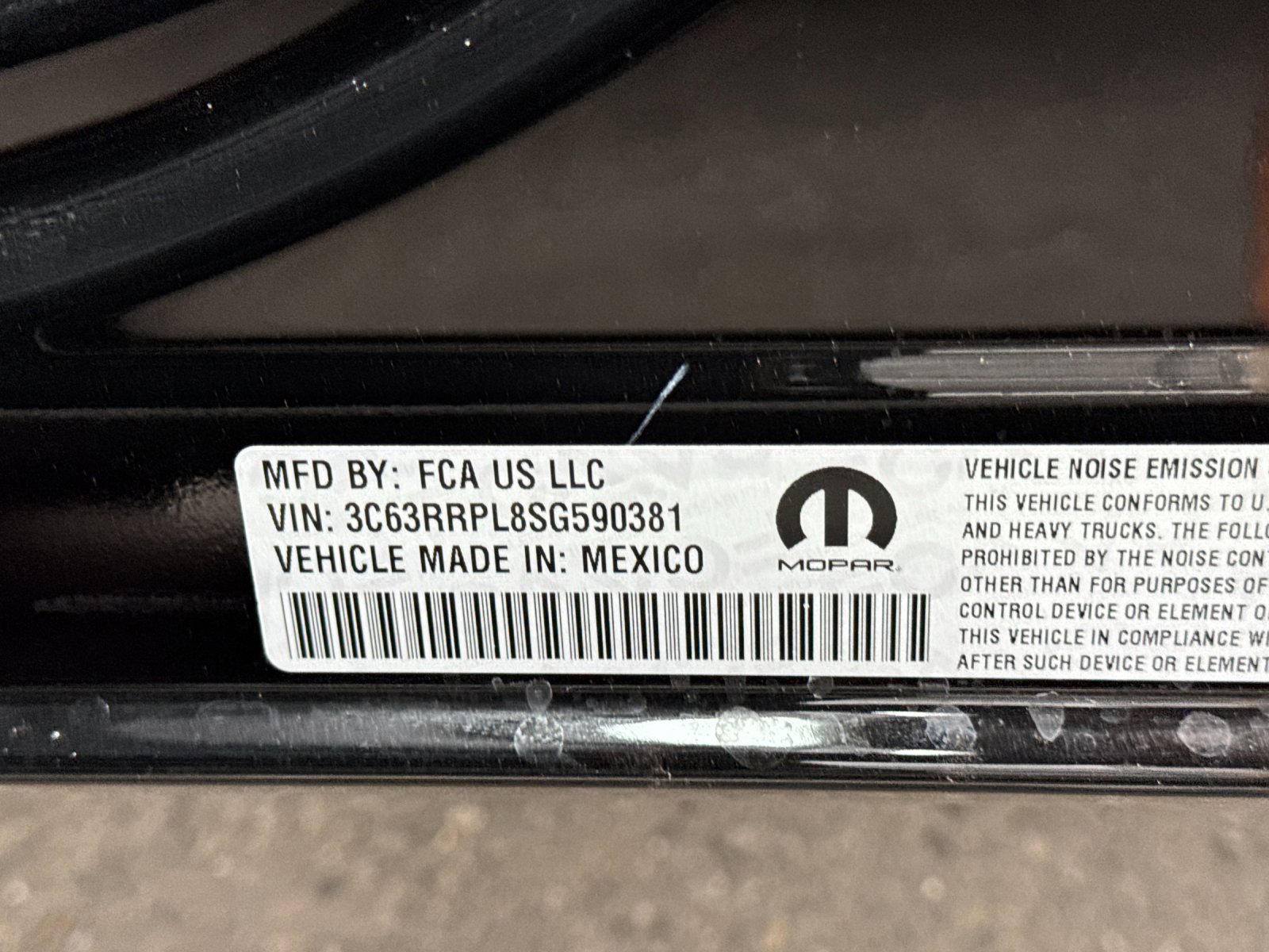 New 2025 RAM 3500 Limited image 28