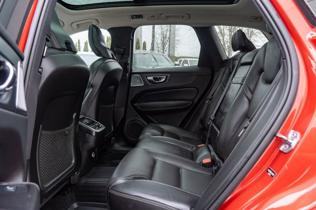 Used 2020 Volvo XC60 T6 Inscription w/ Protection Package Premier image 17