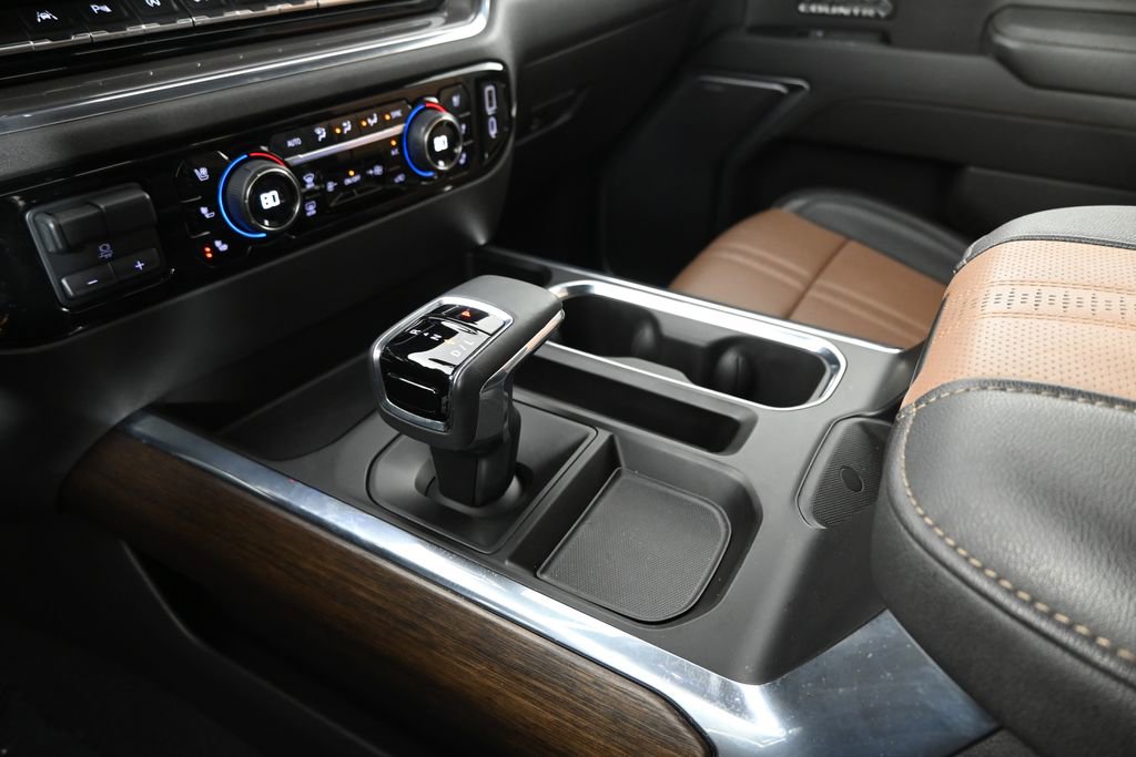 Used 2023 Chevrolet Silverado 1500 High Country w/ Technology Package image 33