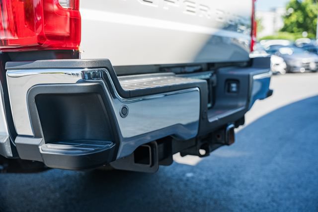 Used 2023 Ford F350 Lariat w/ Chrome Package AWD/4WD image 8