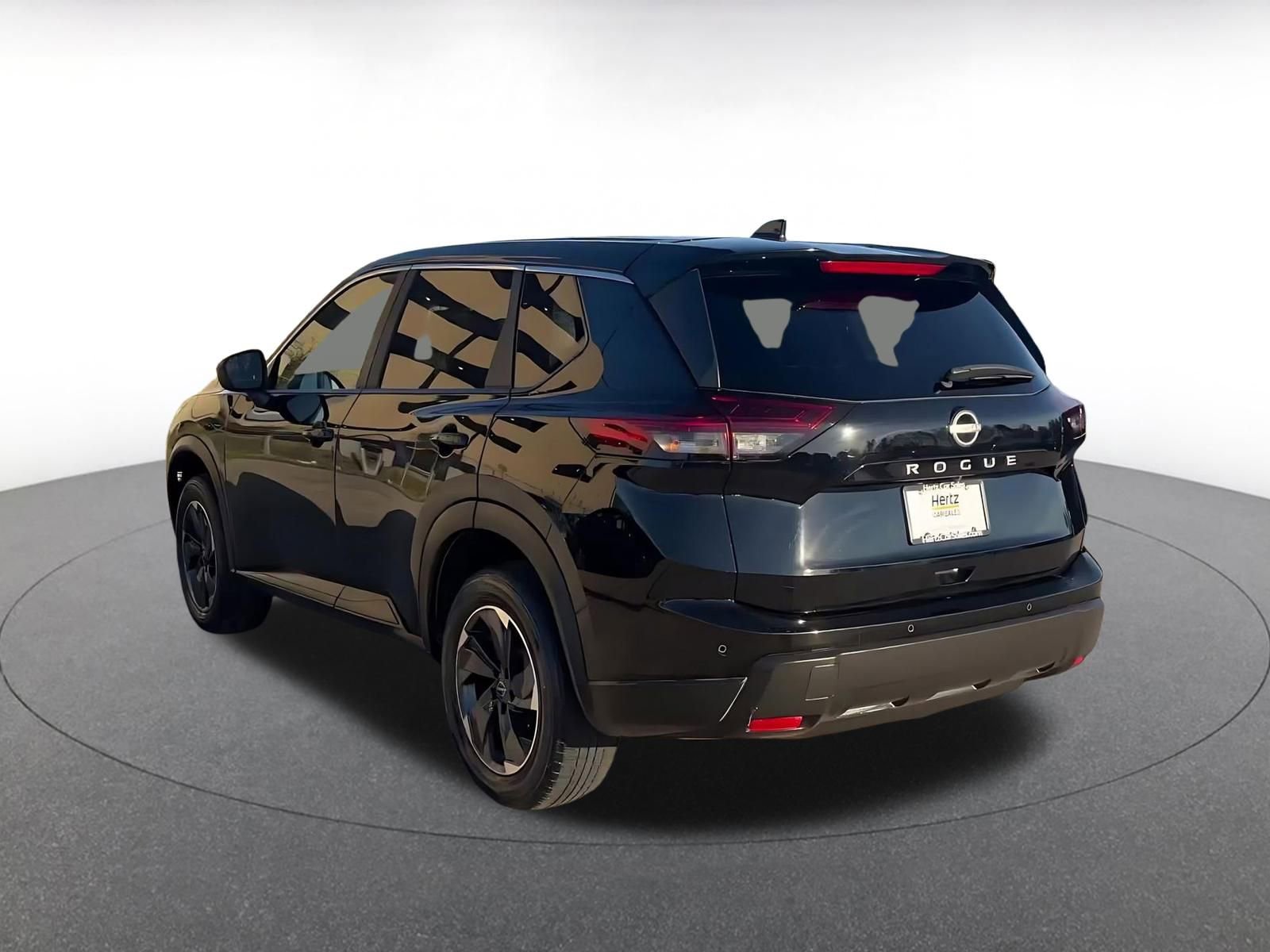 Used 2025 Nissan Rogue SV FWD image 11
