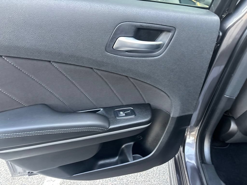 Used 2023 Dodge Charger R/T RWD image 33