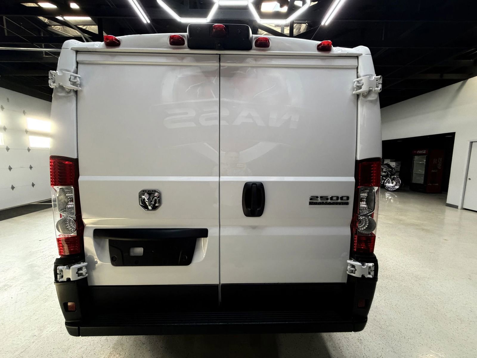Used 2023 RAM ProMaster 2500 FWD image 14