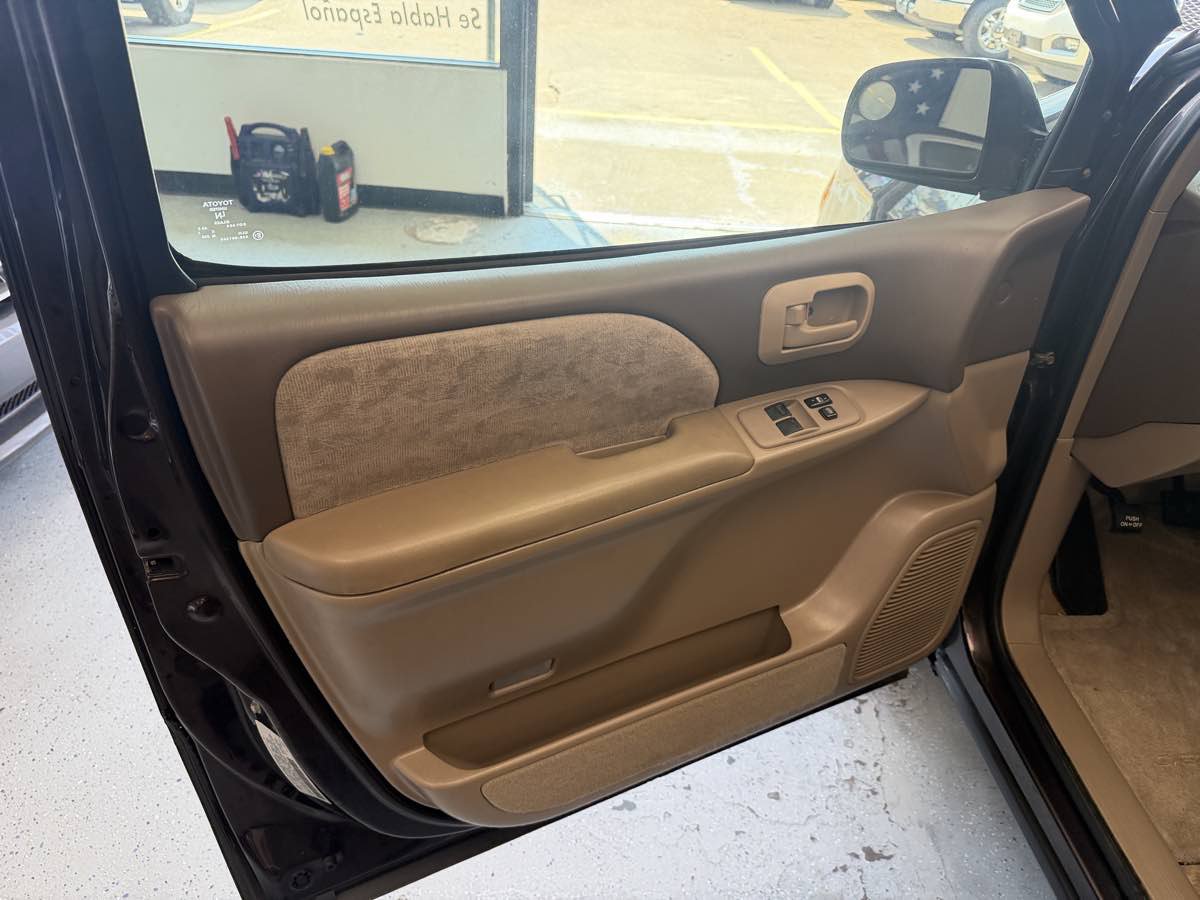 Used 2002 Toyota Sienna LE FWD image 22