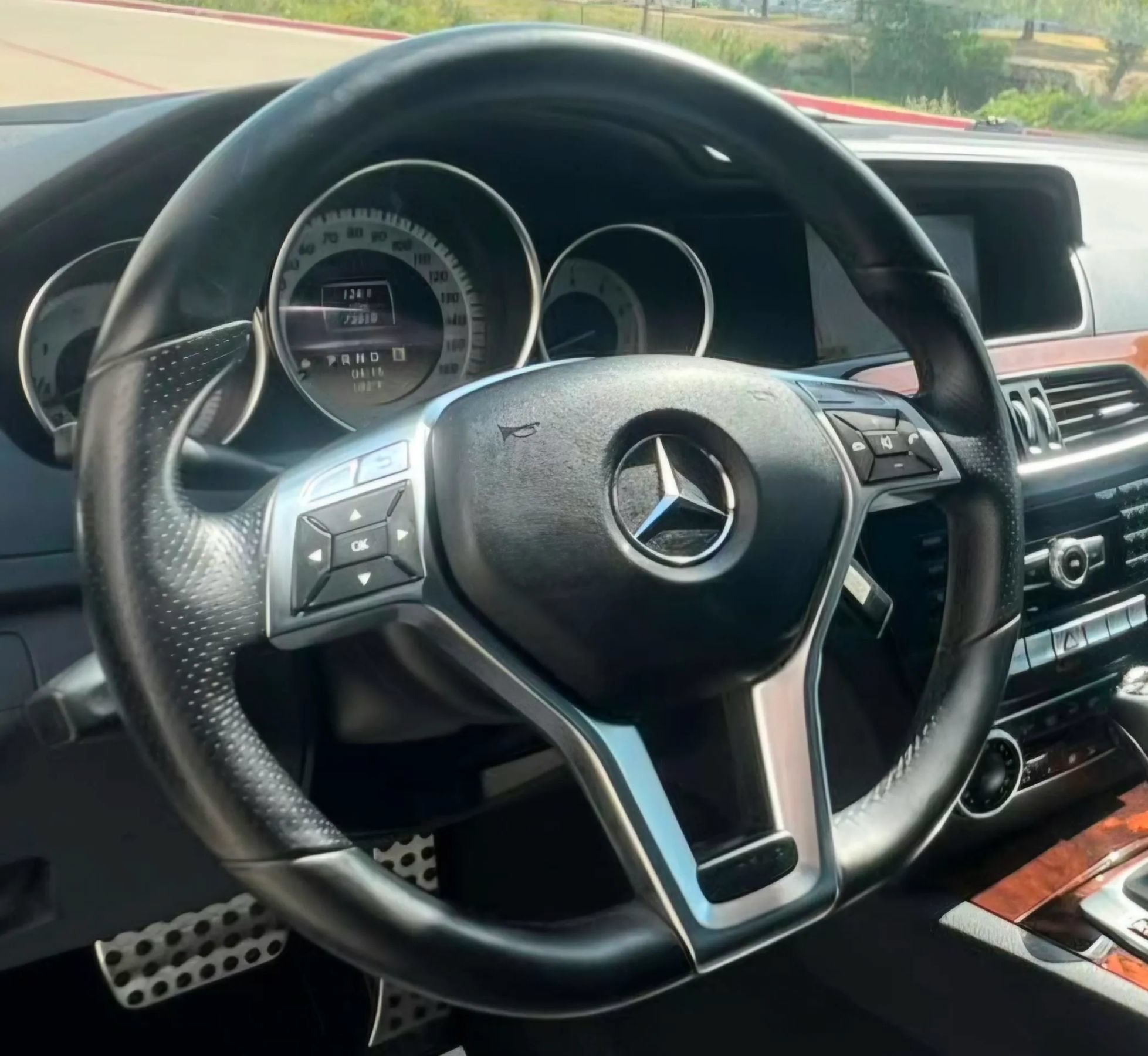 Used 2012 Mercedes-Benz C 250 Sedan image 23