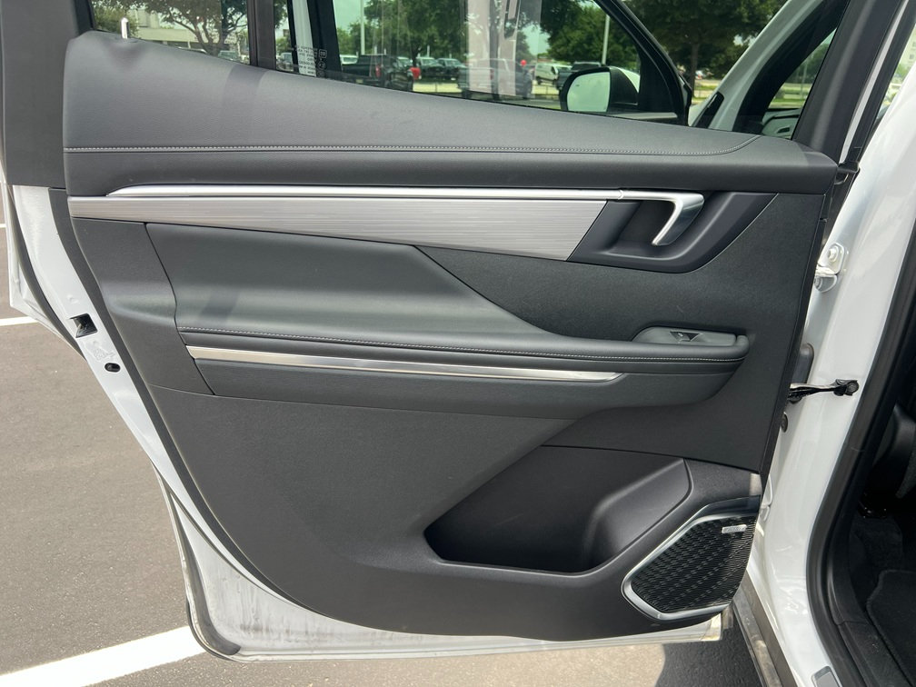 Certified 2025 Buick Enclave Preferred FWD image 10