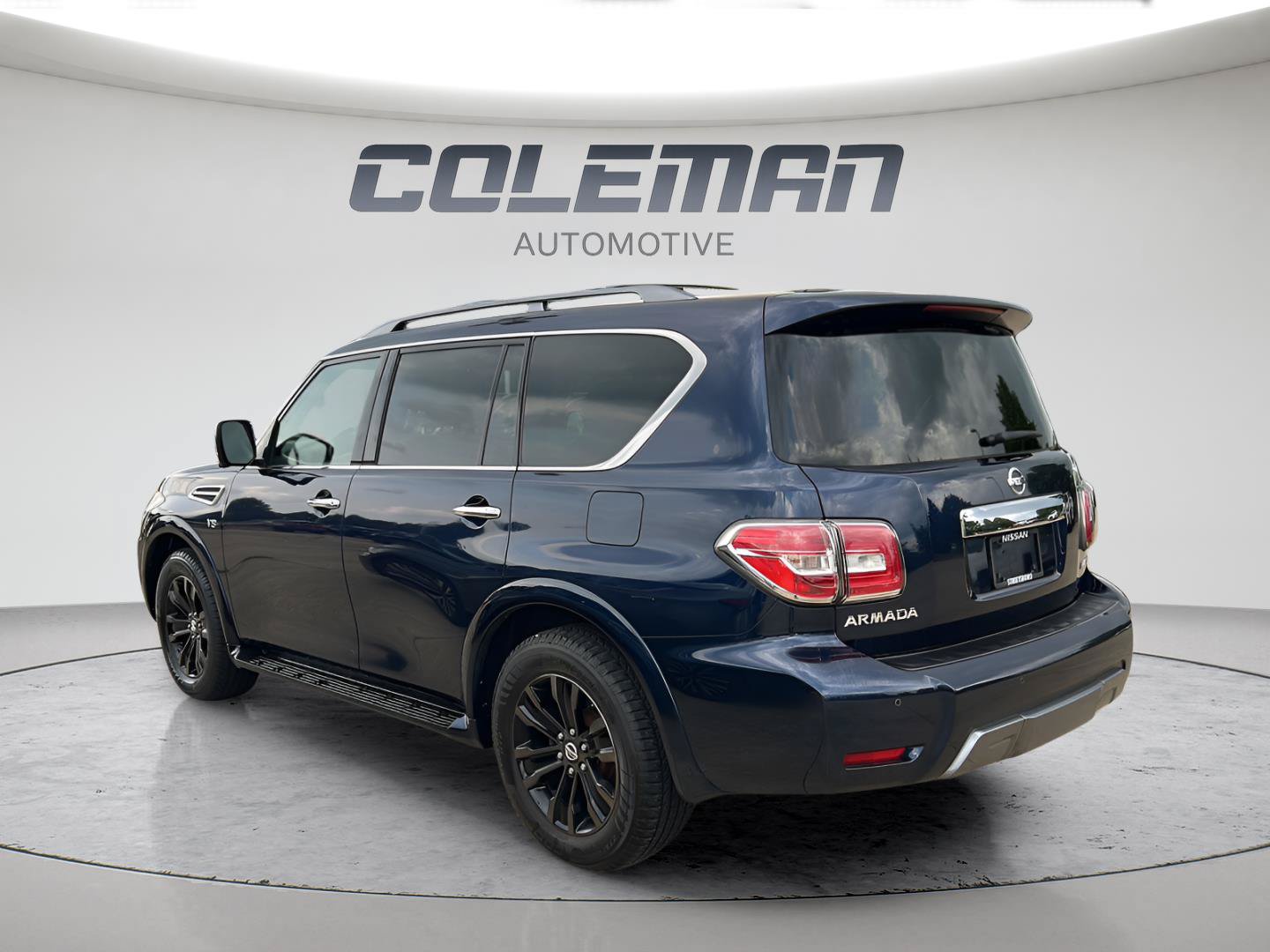 Used 2019 Nissan Armada Platinum w/ Captain's Chairs Package AWD/4WD image 4