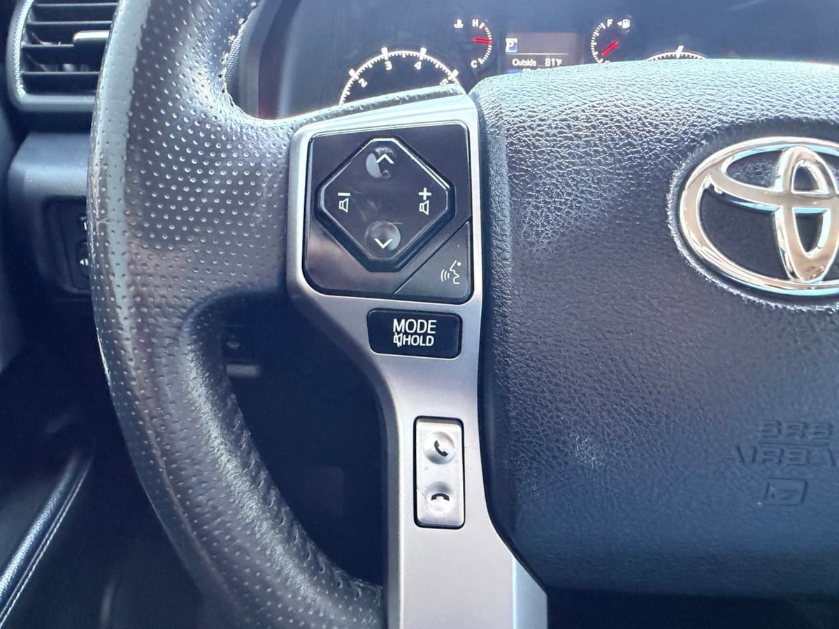 Used 2022 Toyota 4Runner SR5 AWD/4WD image 14