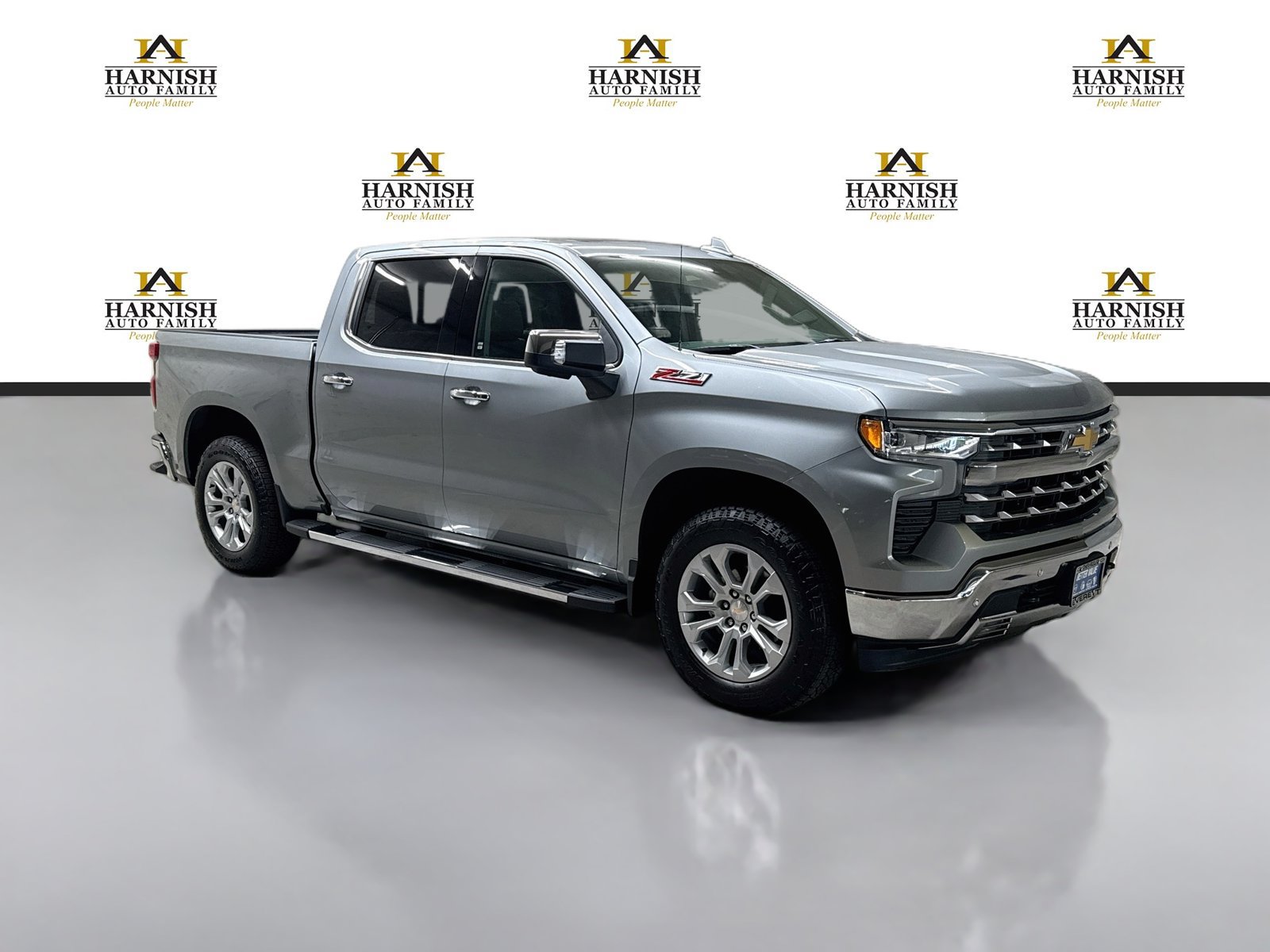 New 2026 Chevrolet Silverado 1500 LTZ w/ LTZ Premium Package AWD/4WD image 3