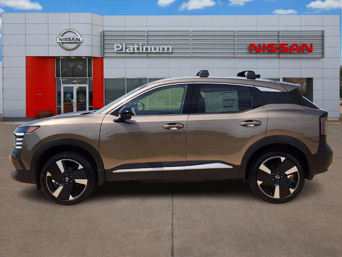 New 2026 Nissan Kicks SR image 3