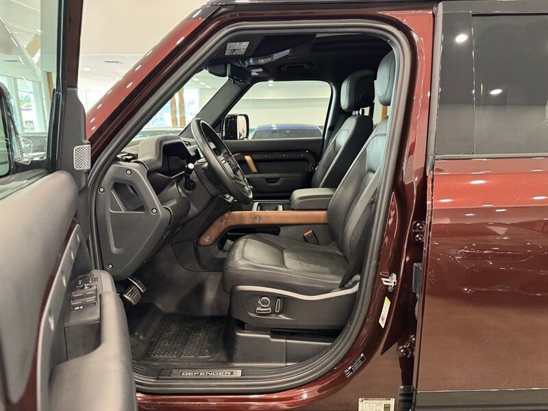 Used 2023 Land Rover Defender 130 X image 7