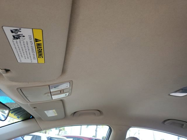 Used 2016 Hyundai Elantra SE image 26