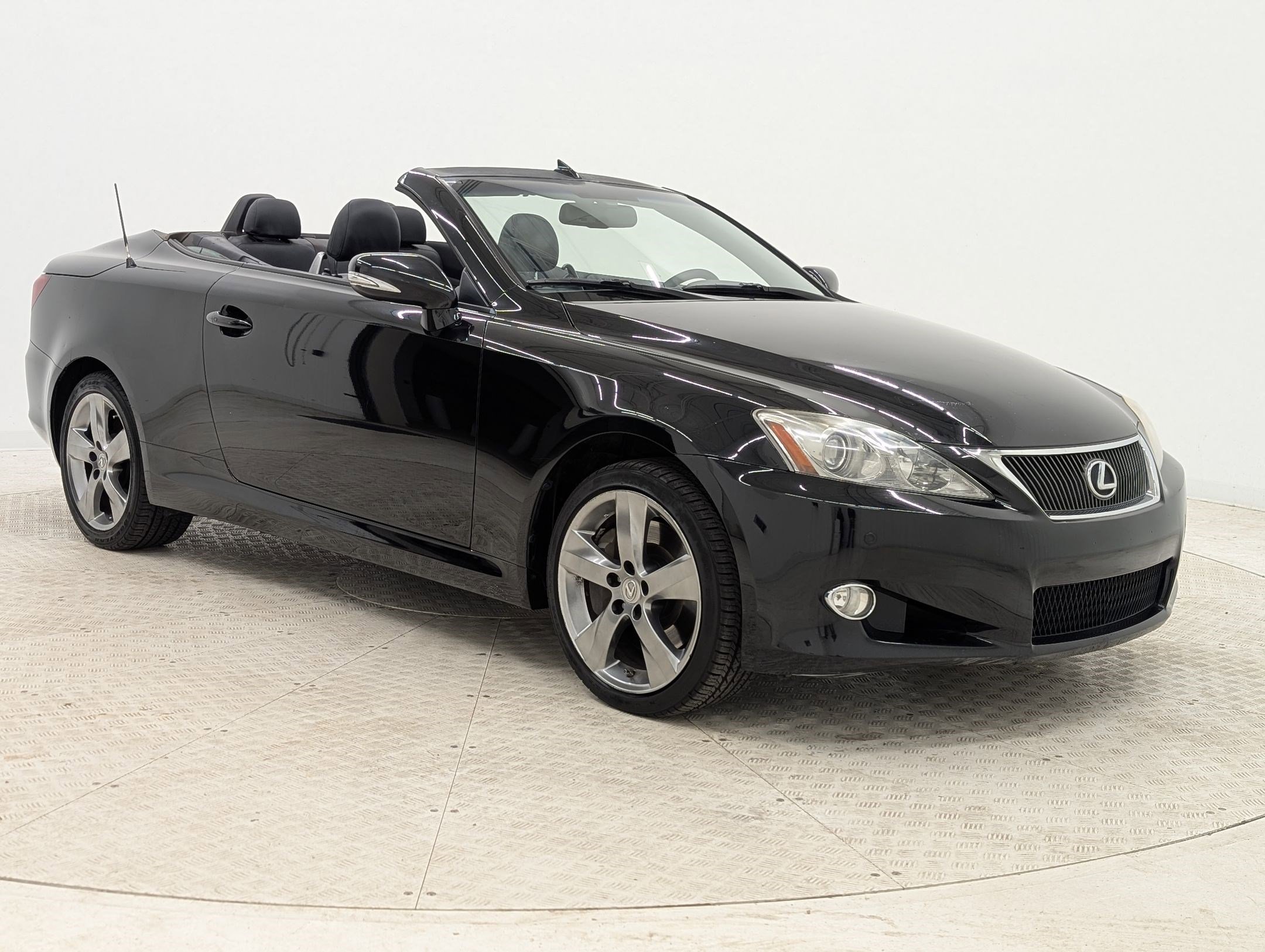 Used 2010 Lexus IS 350C image 7