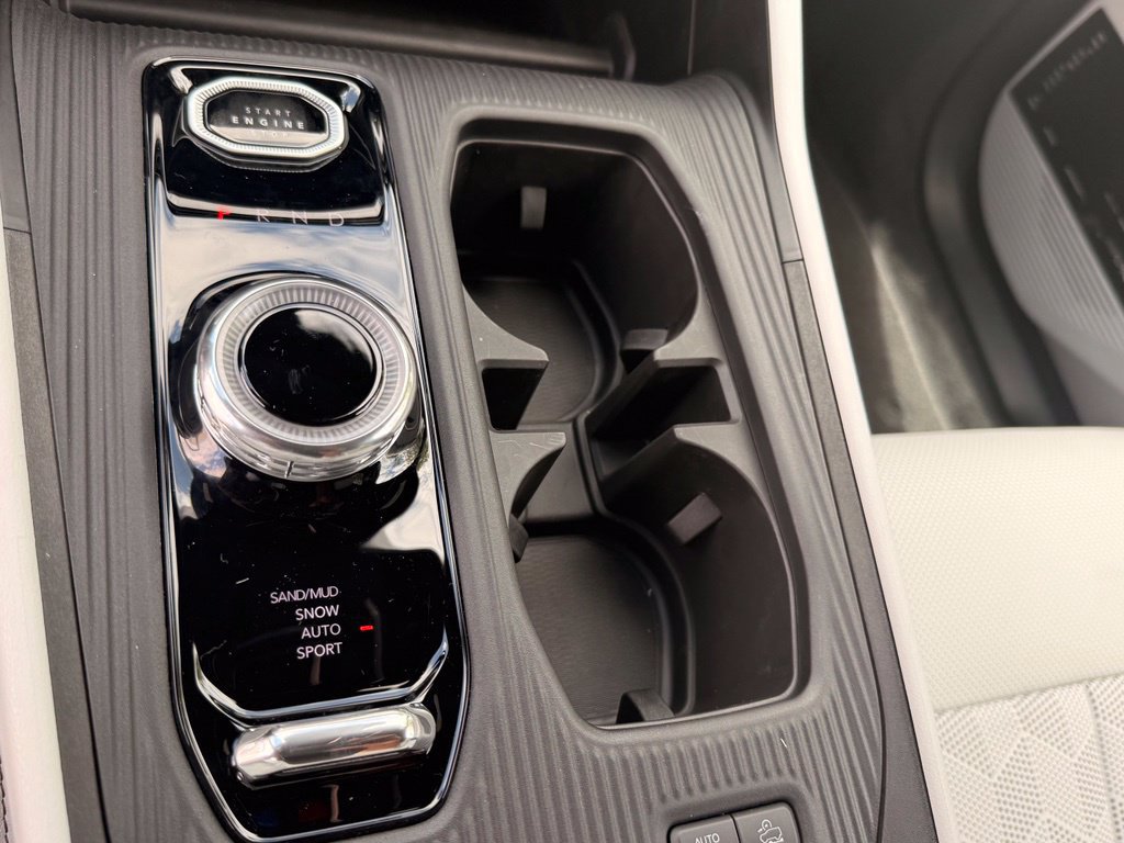 New 2026 Jeep Cherokee Overland AWD/4WD image 17