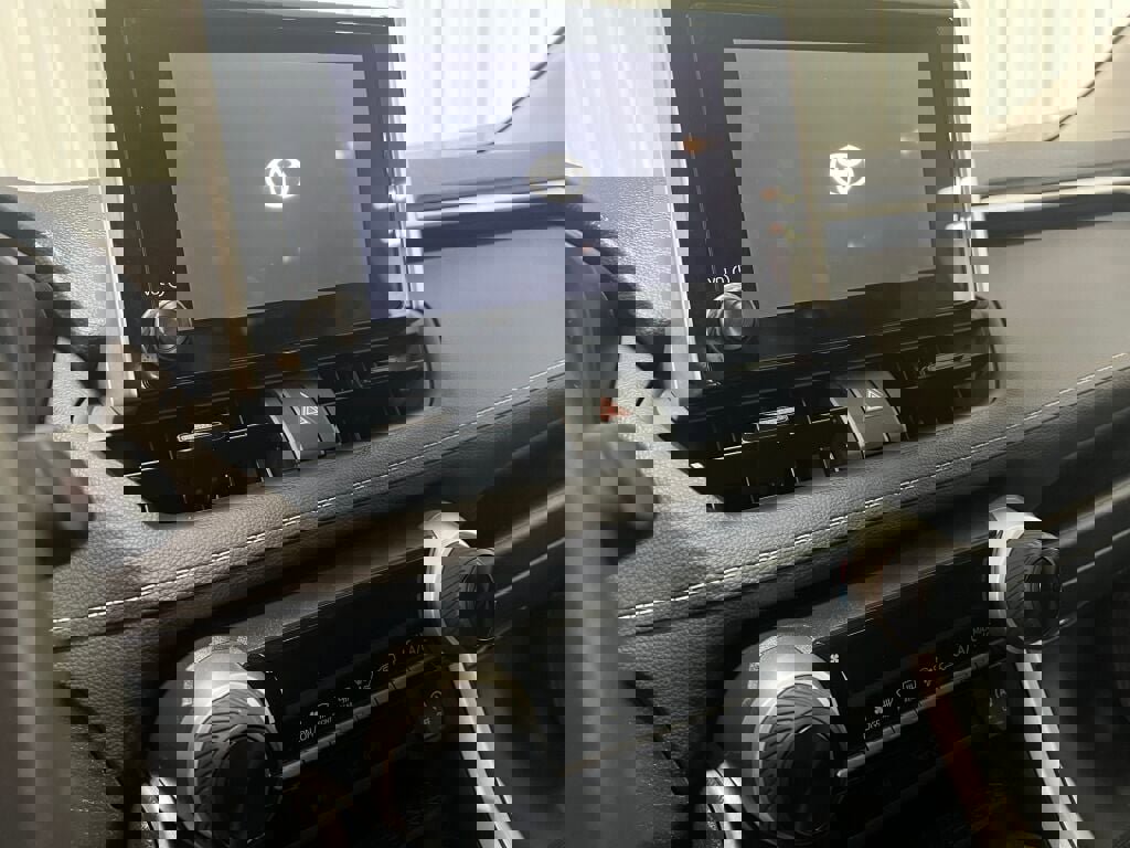 Used 2023 Toyota RAV4 LE image 8