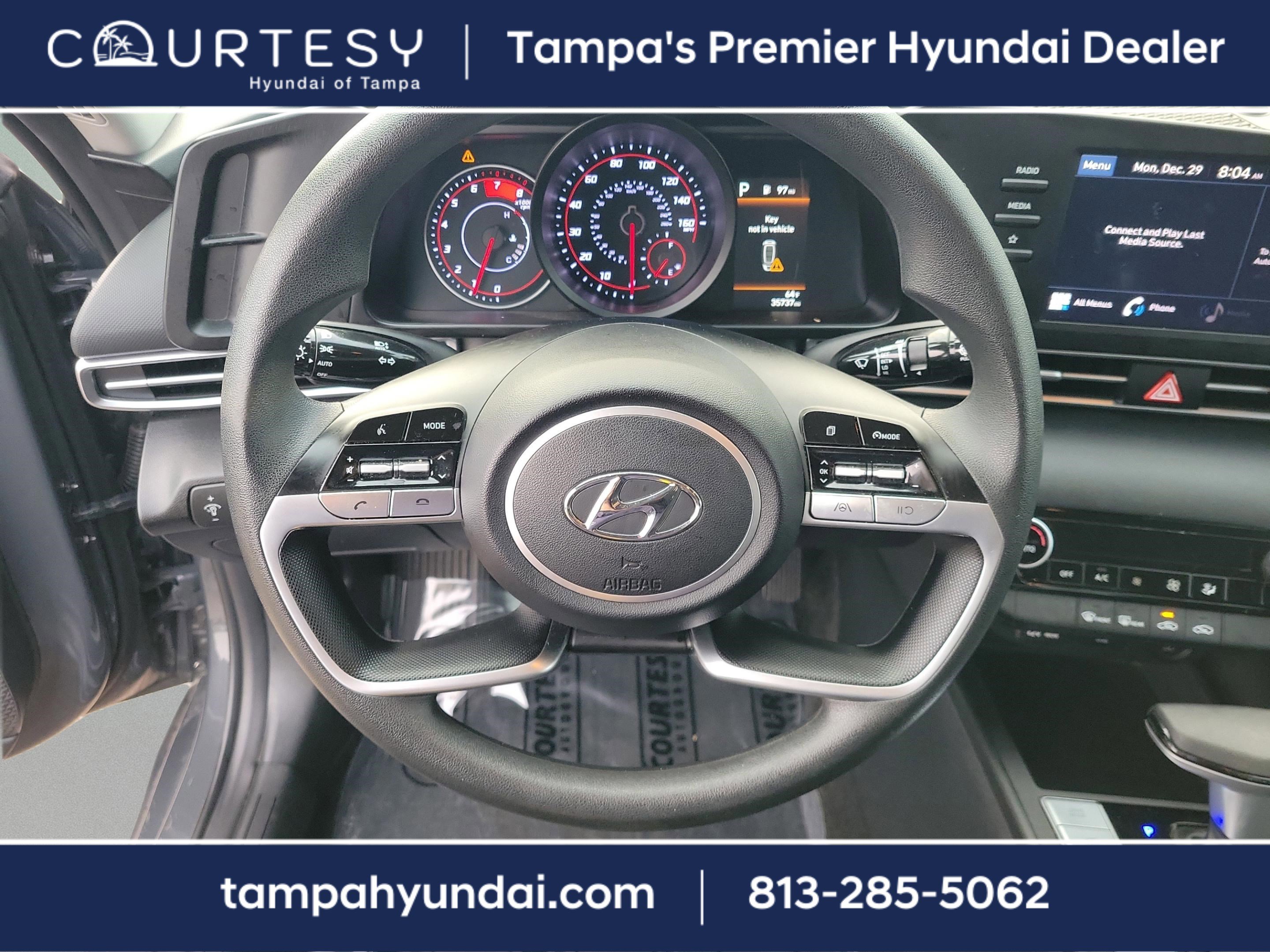 Used 2023 Hyundai Elantra SEL image 20