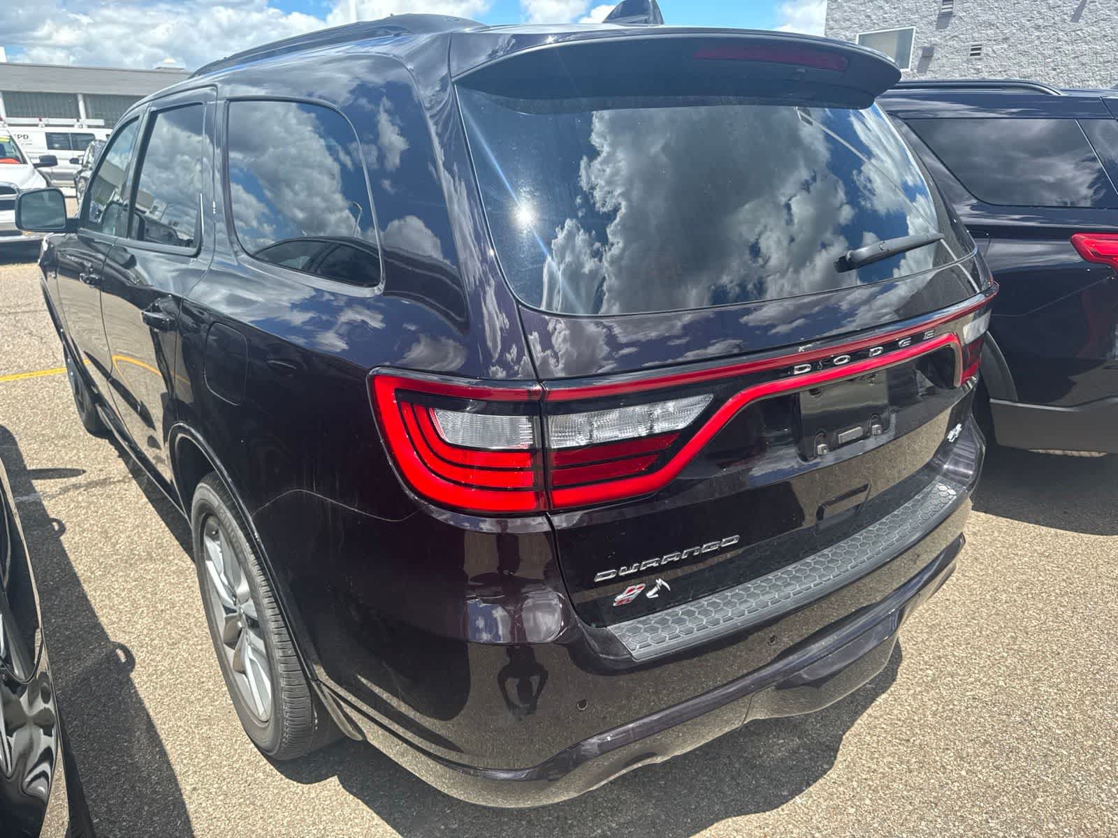 Used 2024 Dodge Durango R/T AWD/4WD image 14