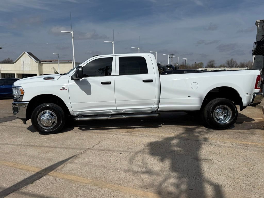 Used 2024 RAM 3500 Tradesman w/ Chrome Appearance Group image 6