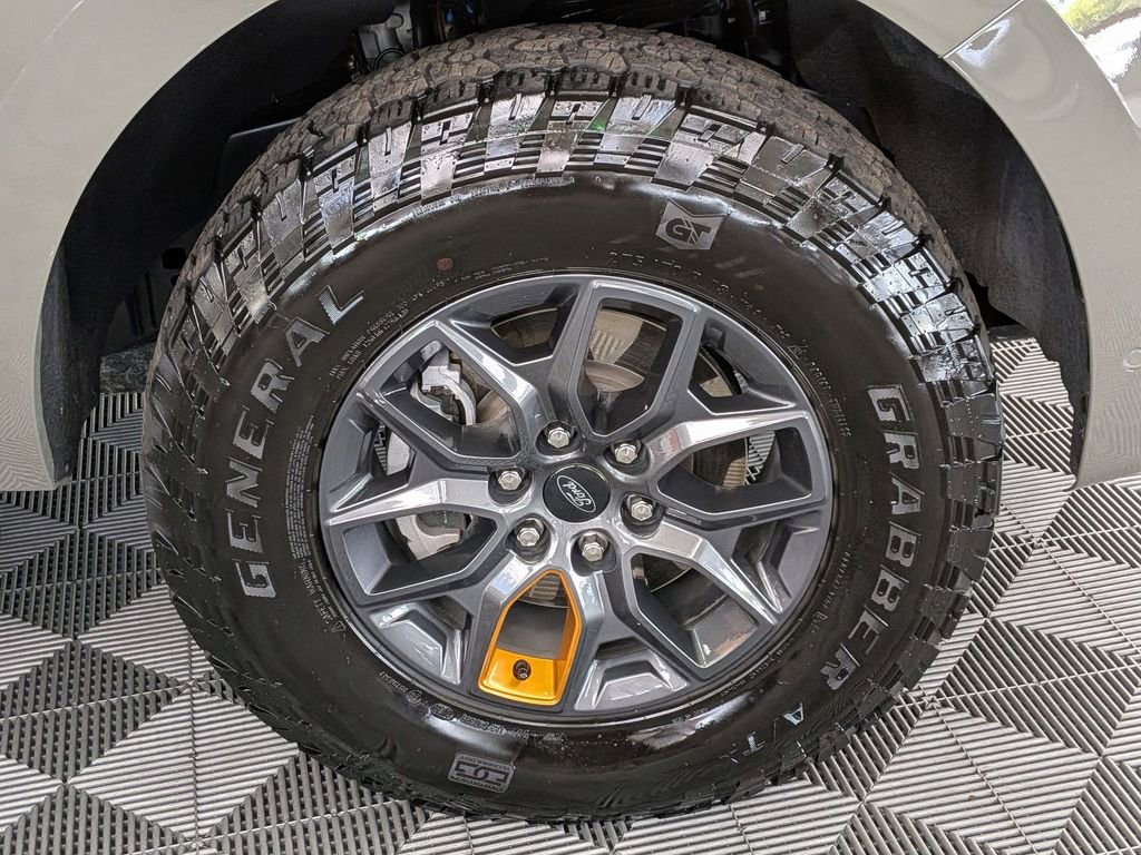 Used 2025 Ford Expedition Tremor image 36