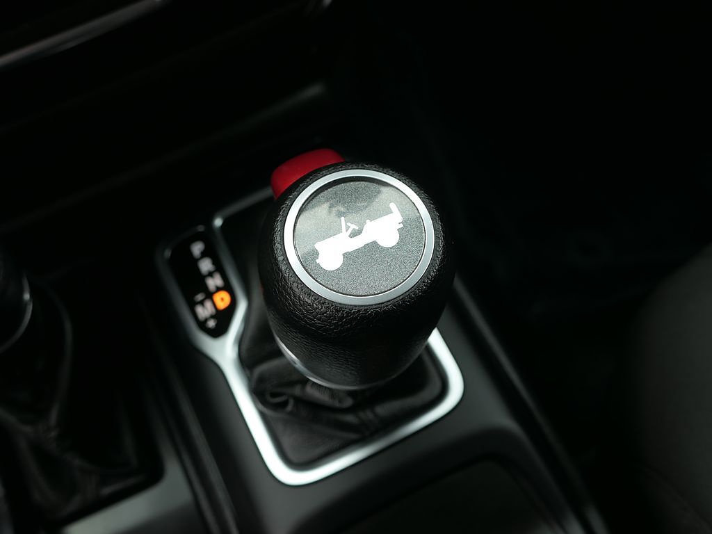 Used 2021 Jeep Wrangler Unlimited Sport AWD/4WD image 21