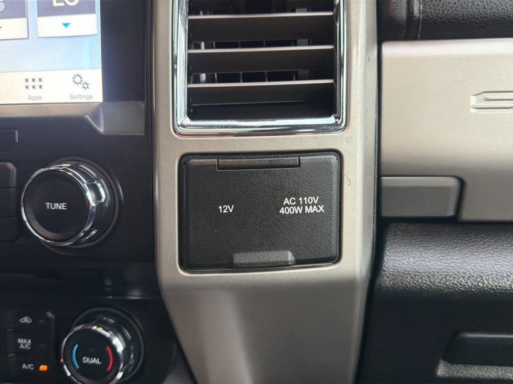 Used 2017 Ford F250 Lariat w/ Lariat Ultimate Package AWD/4WD image 39